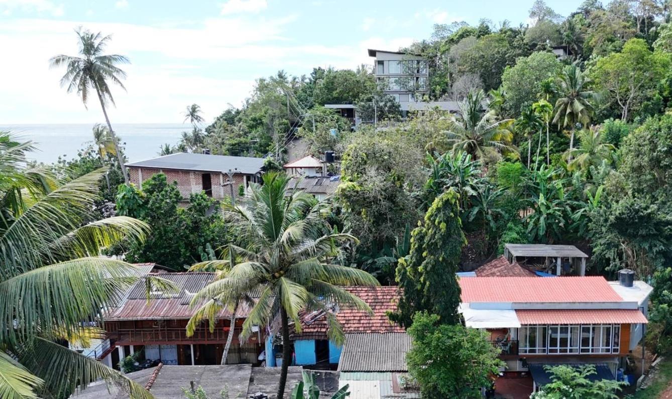 Thusara Guesthouse Mirissa Exterior foto